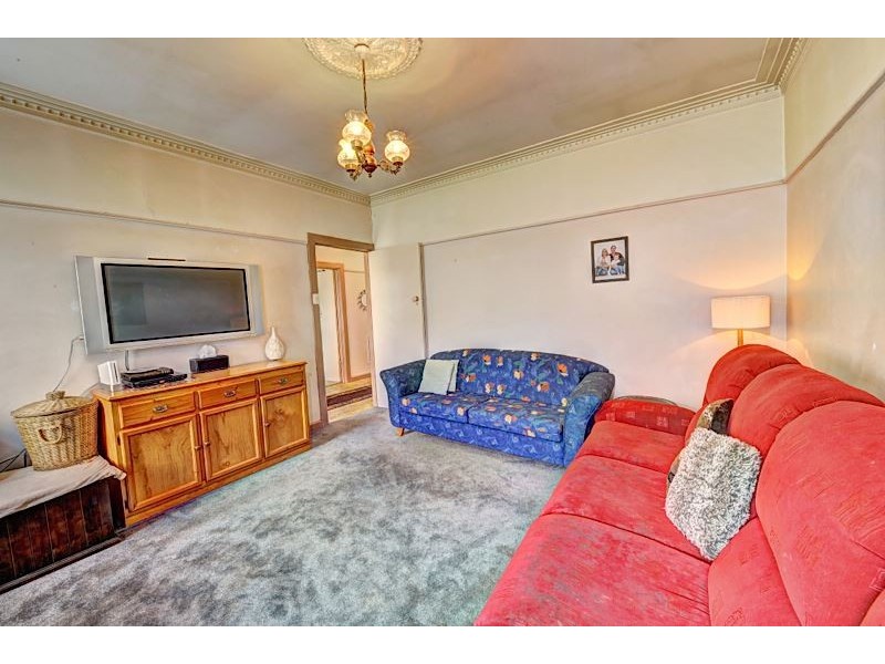 703 Ascot Street South, Redan VIC 3350