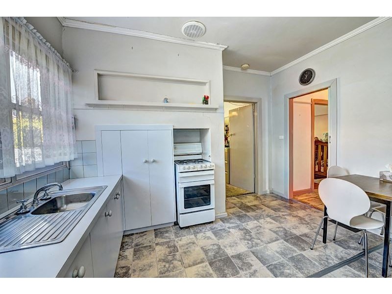 703 Ascot Street South, Redan VIC 3350