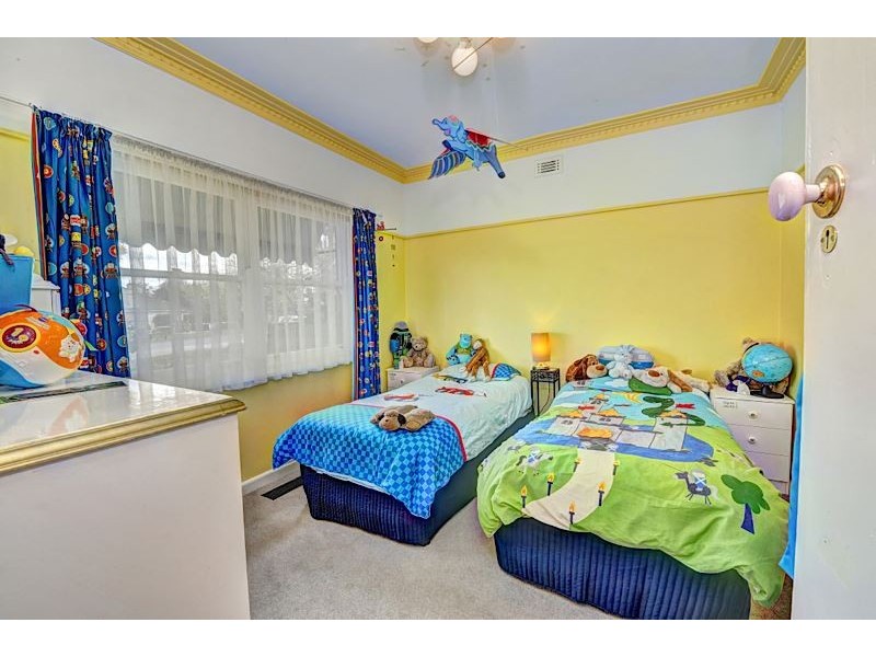 703 Ascot Street South, Redan VIC 3350