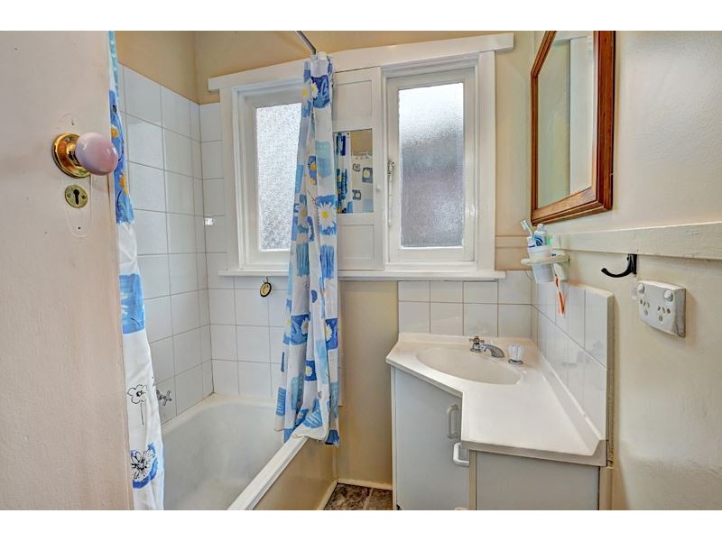 703 Ascot Street South, Redan VIC 3350