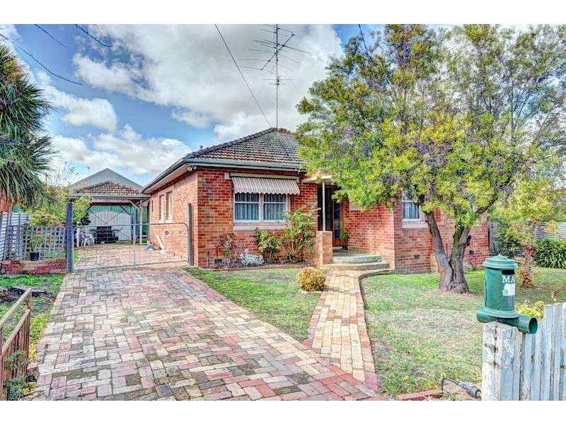 703 Ascot Street South, Redan VIC 3350