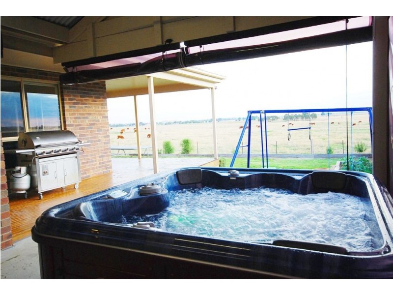 82 Alfredton Drive, Alfredton VIC 3350