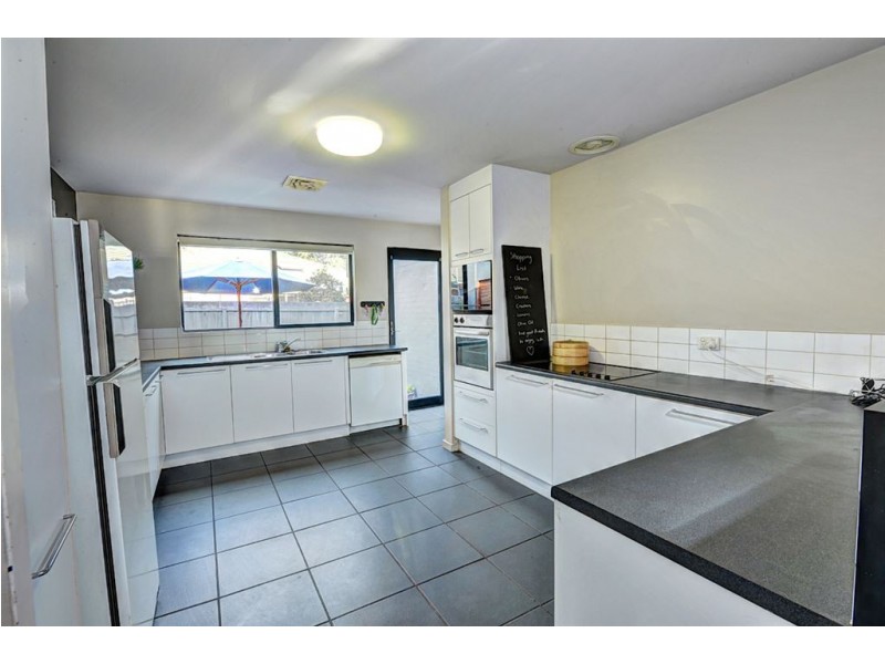 6 Cordover Court, Alfredton VIC 3350