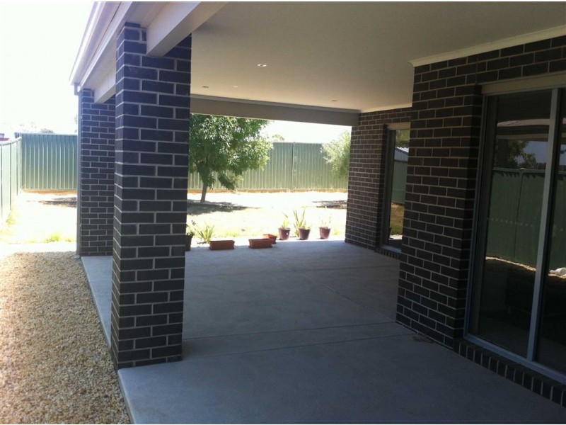 74 Vale Street, Alfredton VIC 3350