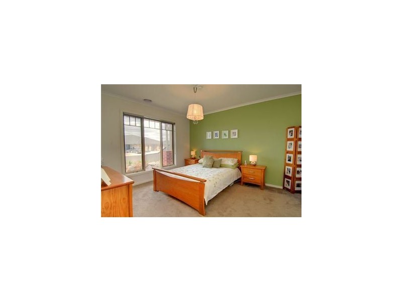 42 Lawrie Drive, Alfredton VIC 3350