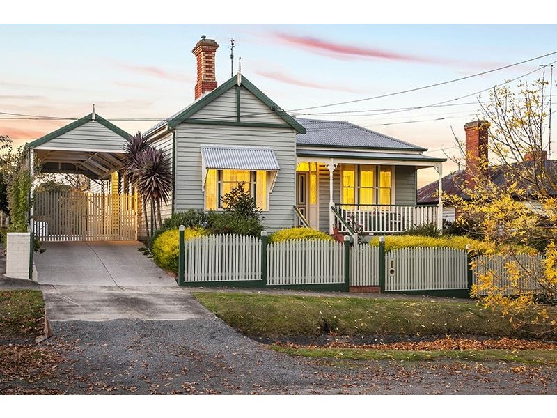 12 Clarendon Street, Soldiers Hill VIC 3350