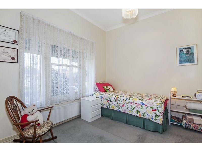 12 Clarendon Street, Soldiers Hill VIC 3350