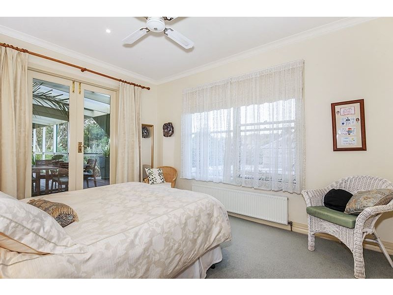 12 Clarendon Street, Soldiers Hill VIC 3350