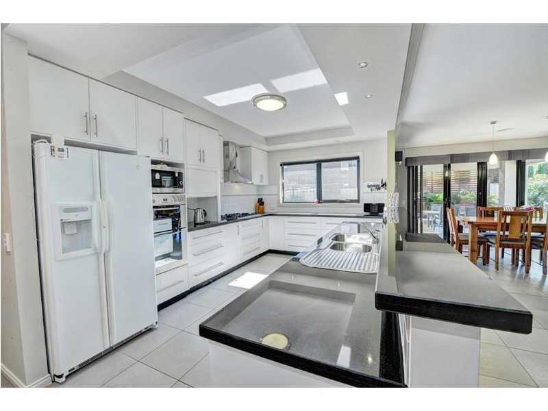 5 Carnaby Way, Canadian VIC 3350