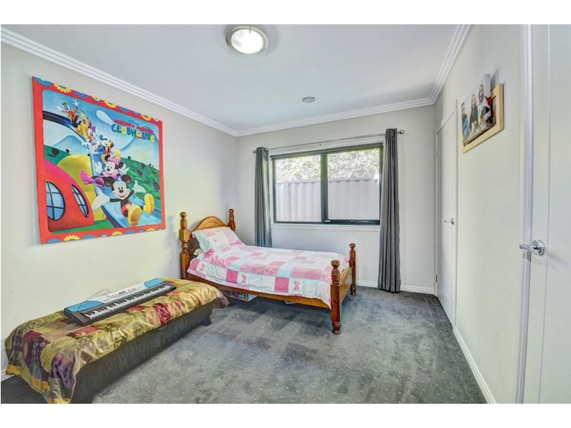 5 Carnaby Way, Canadian VIC 3350