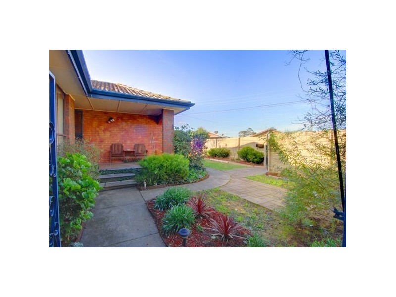 118 Warrina Drive, Delacombe VIC 3356