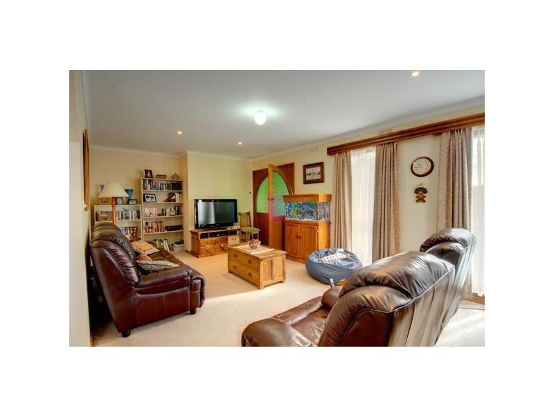 41 Stamford Street, Wendouree VIC 3355