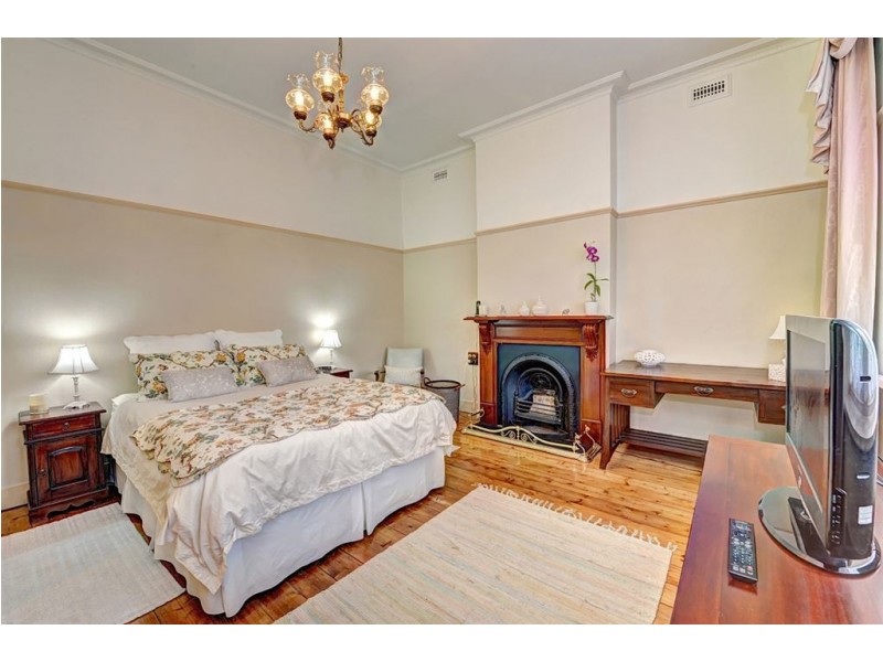 509 Neill Street, Soldiers Hill VIC 3350