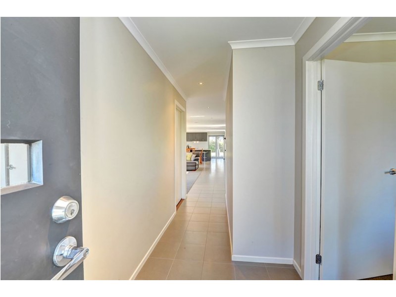 150 Canadian Lakes Boulevard, Canadian VIC 3350