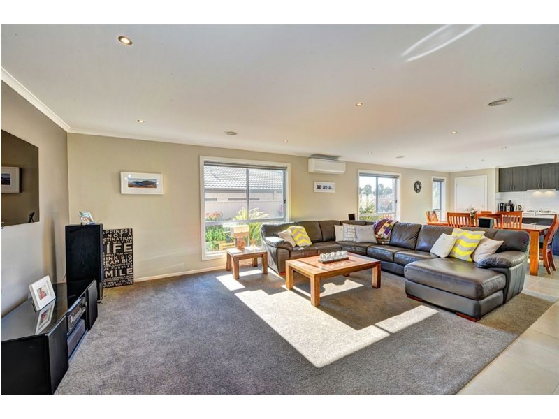 150 Canadian Lakes Boulevard, Canadian VIC 3350