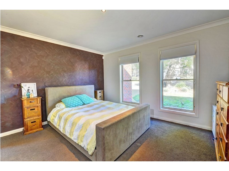 25 Ploughshare Drive, Mount Helen VIC 3350