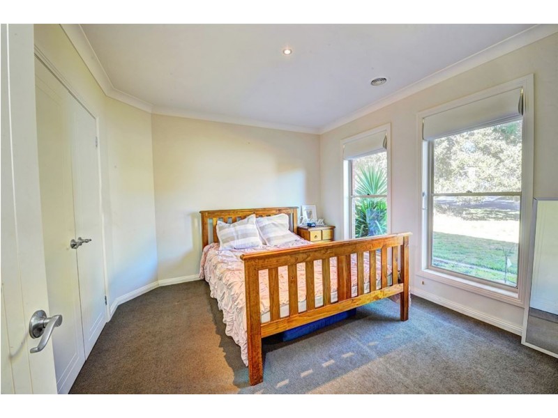 25 Ploughshare Drive, Mount Helen VIC 3350