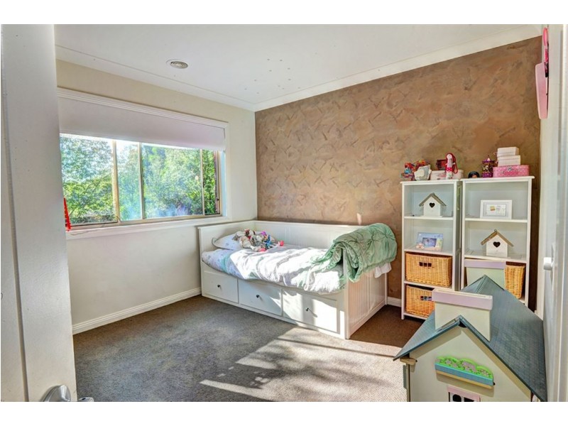 25 Ploughshare Drive, Mount Helen VIC 3350