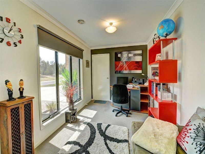 243 Whitelaw Avenue, Delacombe VIC 3356