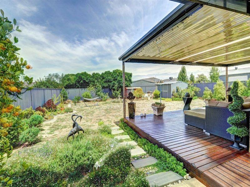 243 Whitelaw Avenue, Delacombe VIC 3356