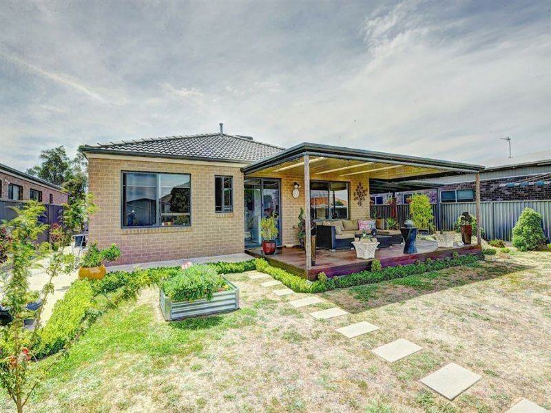 243 Whitelaw Avenue, Delacombe VIC 3356