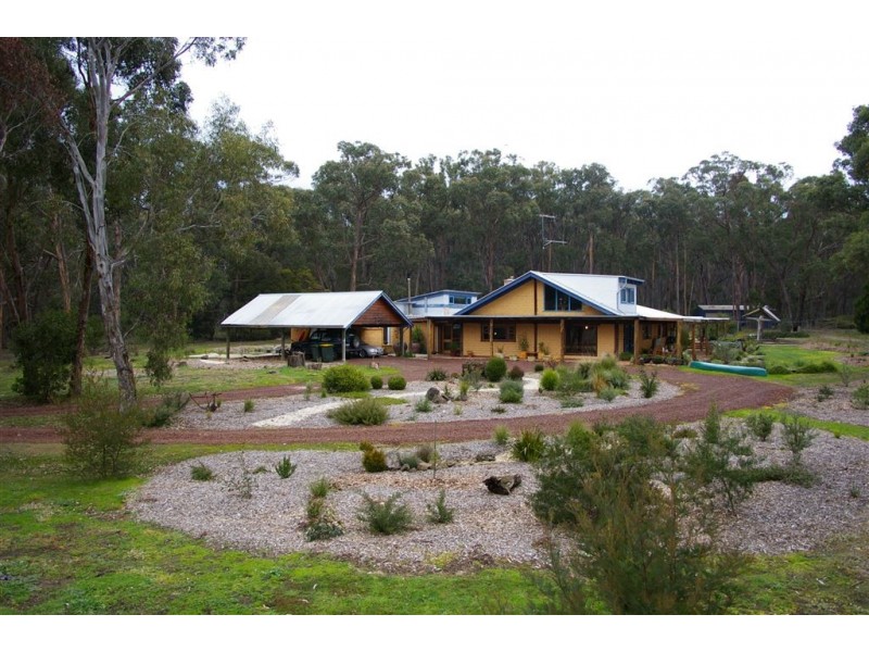 560 Wilsons Road, Haddon VIC 3351