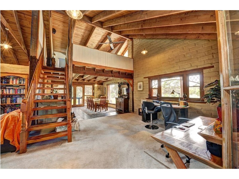 560 Wilsons Road, Haddon VIC 3351