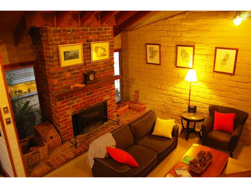 560 Wilsons Road, Haddon VIC 3351