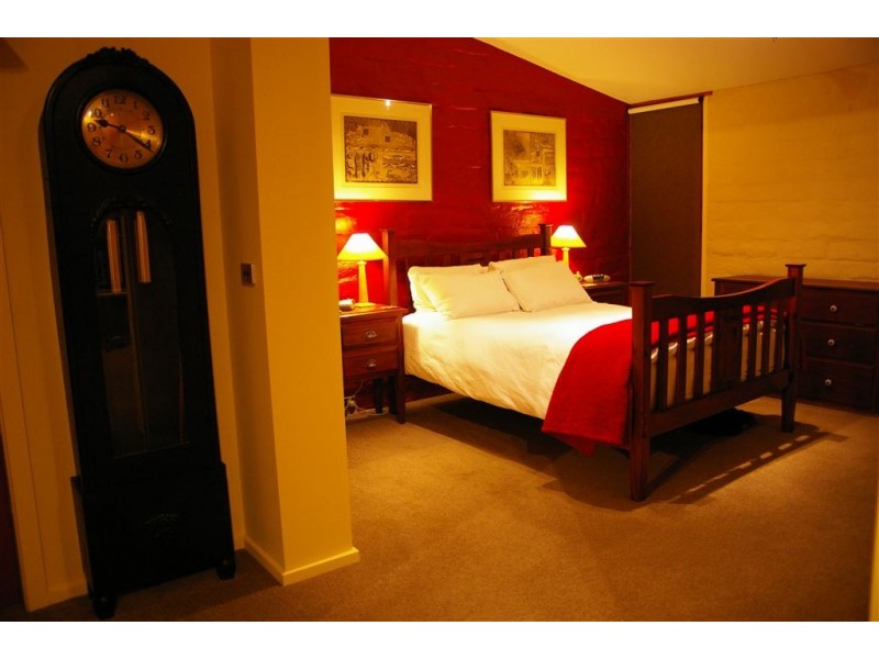 560 Wilsons Road, Haddon VIC 3351