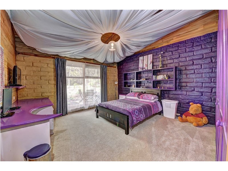 560 Wilsons Road, Haddon VIC 3351