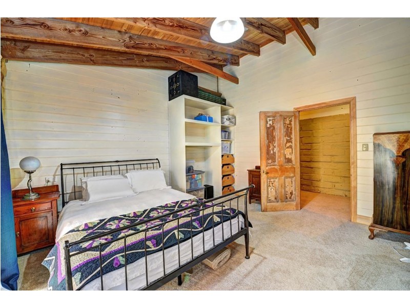 560 Wilsons Road, Haddon VIC 3351