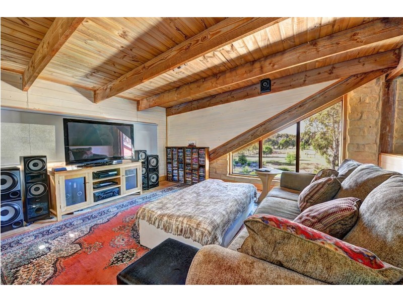 560 Wilsons Road, Haddon VIC 3351