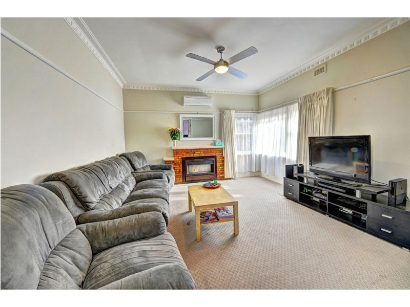 17 Gale Street, Canadian VIC 3350