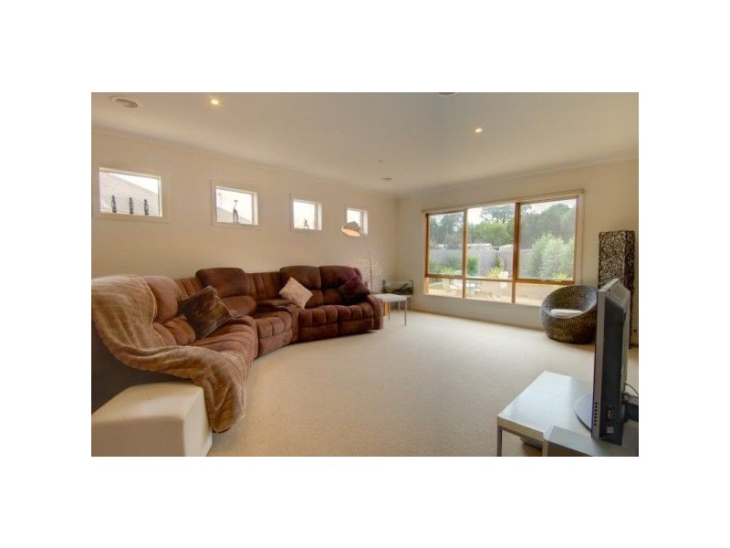 1 Heath Court, Ballarat VIC 3350