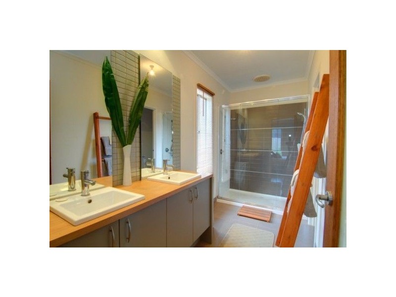 1 Heath Court, Ballarat VIC 3350