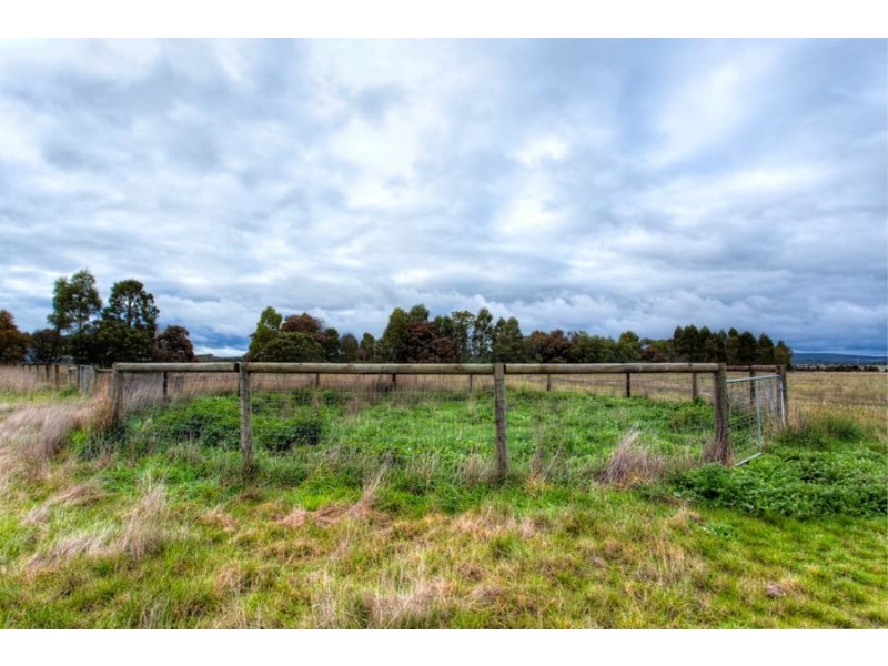 143 Exchequer Road, Cape Clear VIC 3351