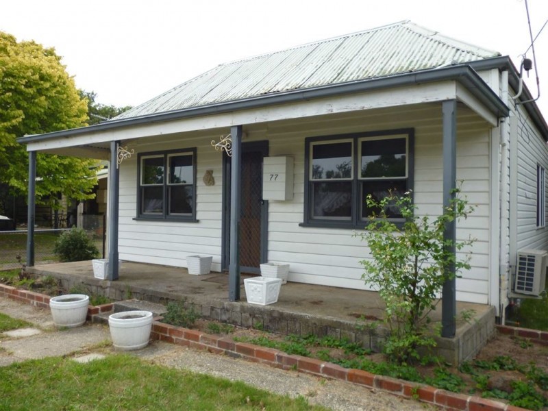 77 Clunes Road, Creswick VIC 3363