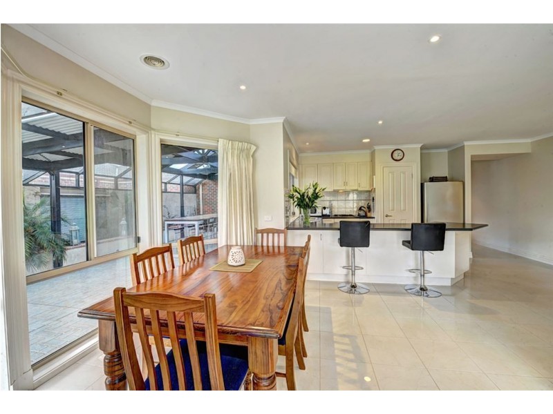 9 Osborne Court, Miners Rest VIC 3352