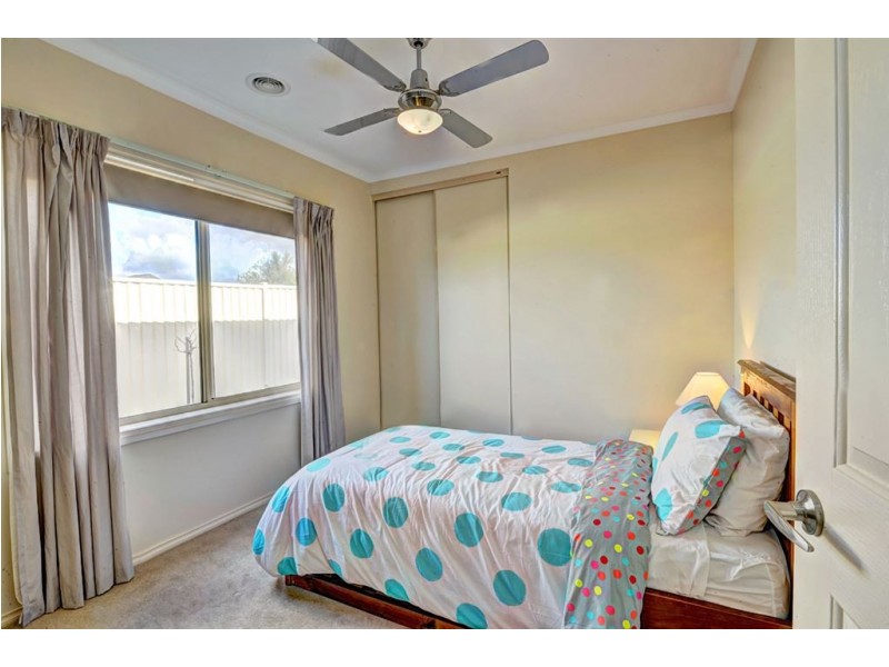 9 Osborne Court, Miners Rest VIC 3352