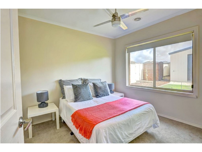 9 Osborne Court, Miners Rest VIC 3352