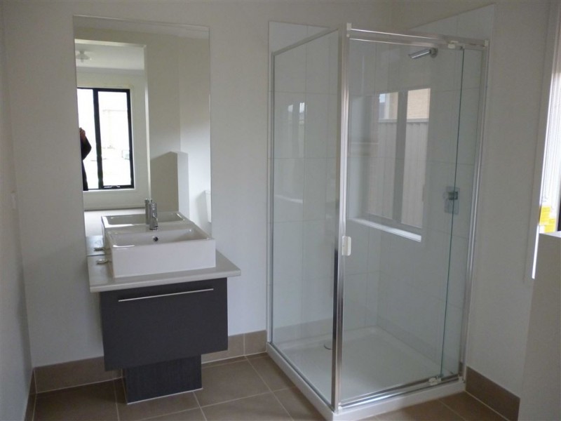 16 Oberon Street, Alfredton VIC 3350