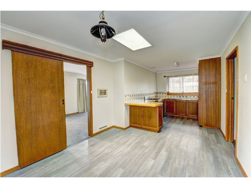 29 Marie Crescent, Wendouree VIC 3355