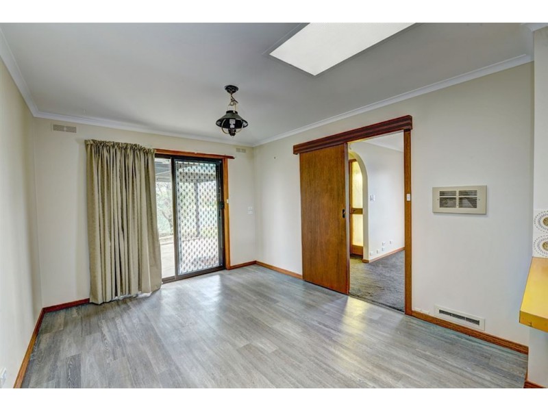 29 Marie Crescent, Wendouree VIC 3355