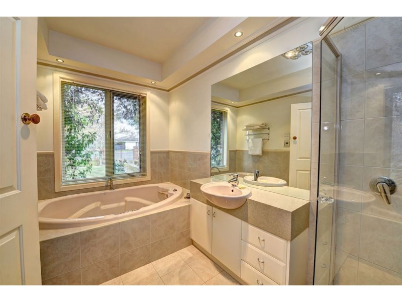 1350A Gregory Street, Lake Wendouree VIC 3350