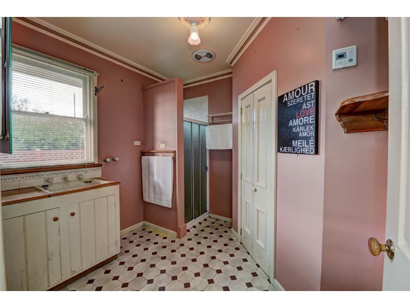 1350A Gregory Street, Lake Wendouree VIC 3350