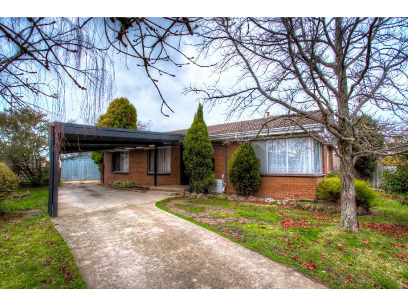 44 Marie Crescent, Wendouree VIC 3355