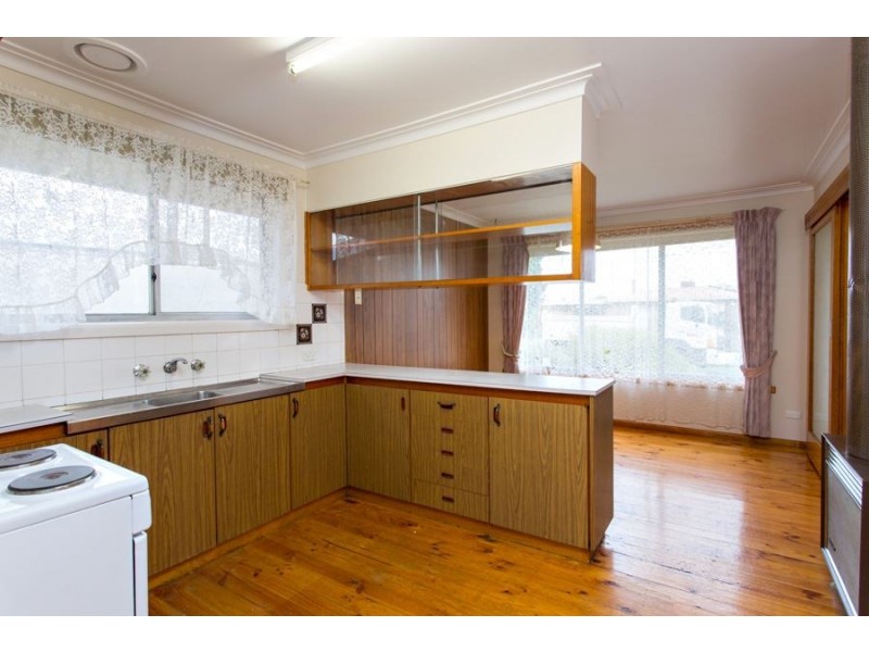 44 Marie Crescent, Wendouree VIC 3355