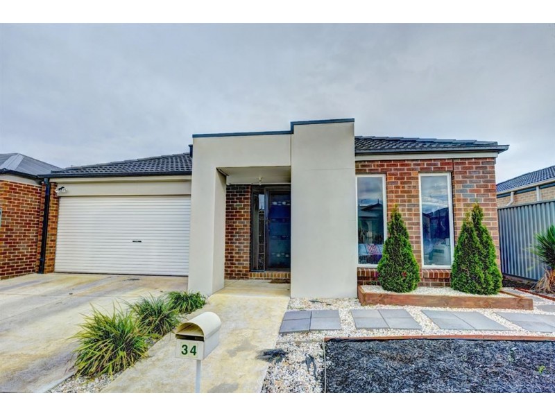 34 Oscar Drive, Sebastopol VIC 3356
