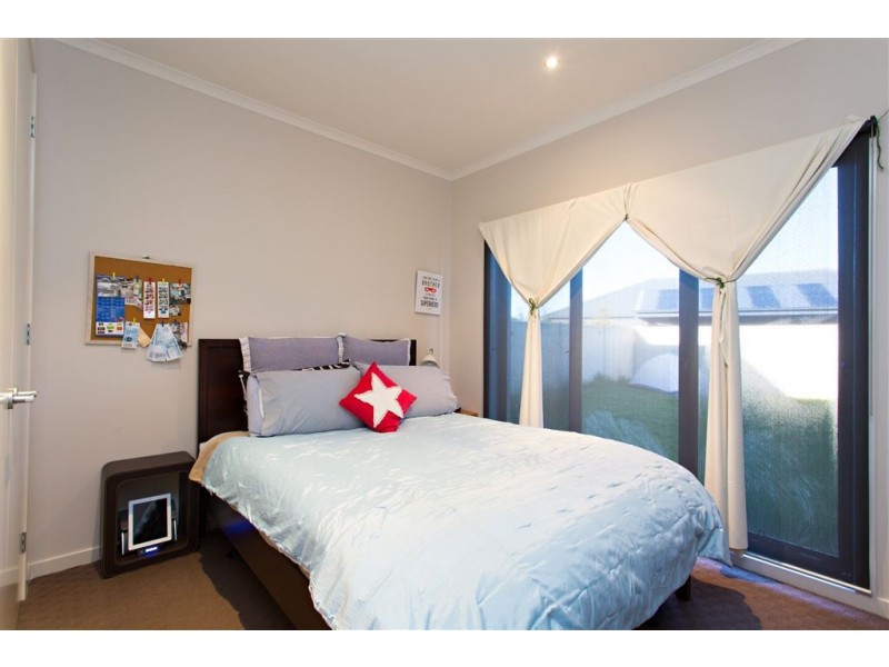 9 Broderick Court, Canadian VIC 3350