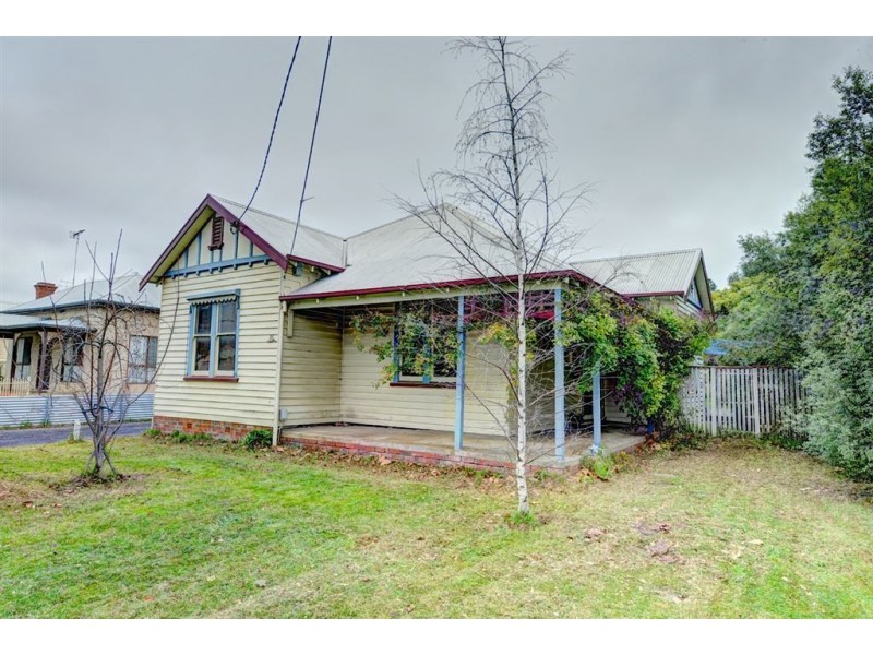 16 Anderson Street West, Ballarat Central VIC 3350
